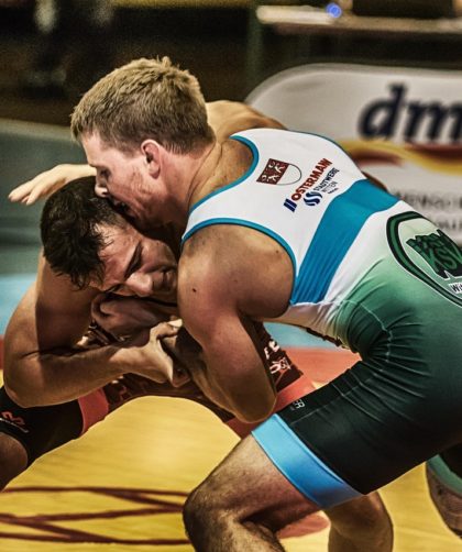 Styl na sportowy wieczór – sprawdź, co ubrać na galę KSW