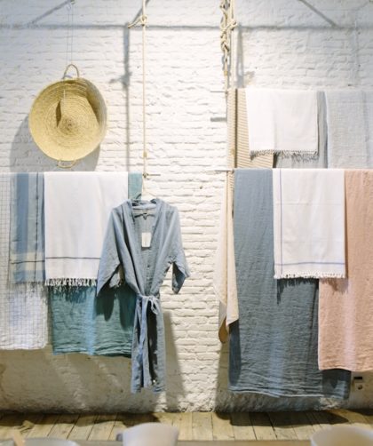 Spotkanie z koleżankami – luźna elegancja na popołudnie w mieście