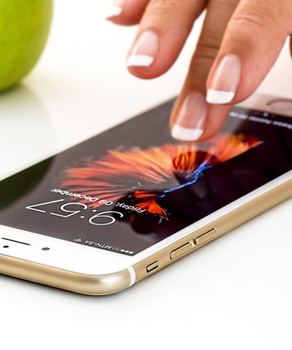 Aplikacja MEDICINE – inspirująca moda zawsze pod ręką