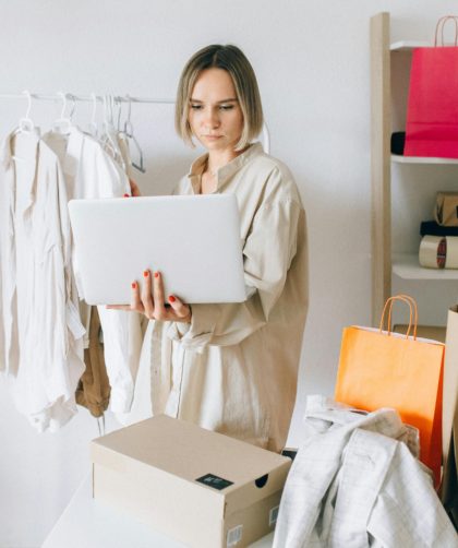 Co pasuje do beżu? Zobacz 4 sposoby na dodanie charakteru stylizacjom