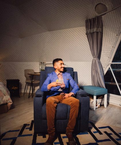 Co pasuje do brązowych spodni? 5 stylowych inspiracji na różne sytuacje