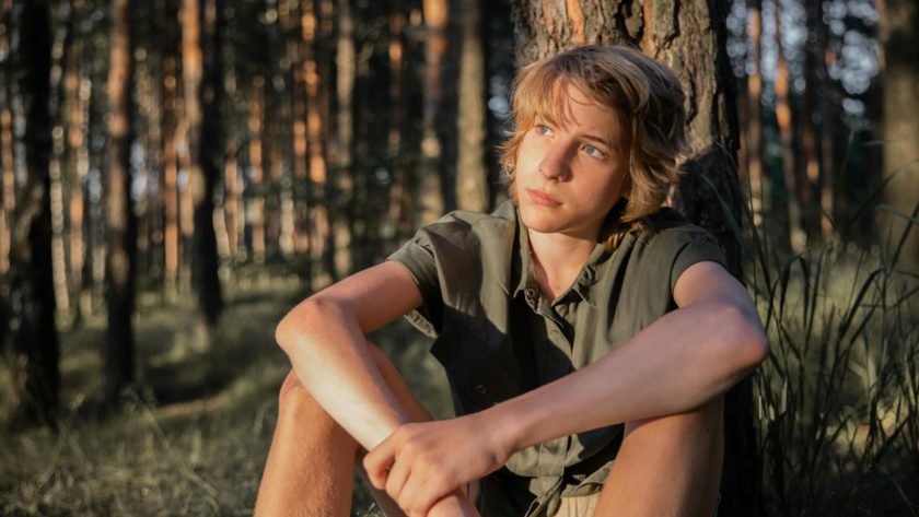 Co pasuje do koloru khaki? Odkryj 6 modnych pomysłów na miejski look!